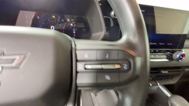 2023 Summit White Chevrolet Colorado Trail Boss 4X4 Truck