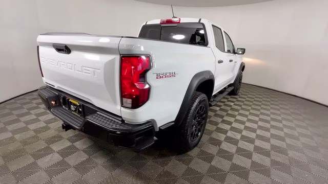 2023 Summit White Chevrolet Colorado Trail Boss 4X4 Truck