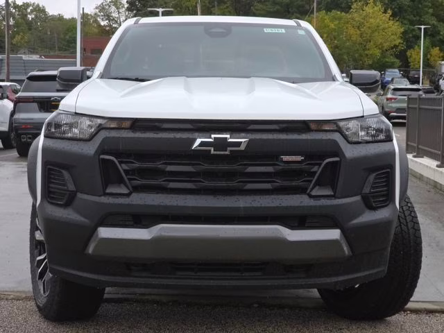 2026 Summit White Chevrolet Colorado Trail Boss 4X4 Truck