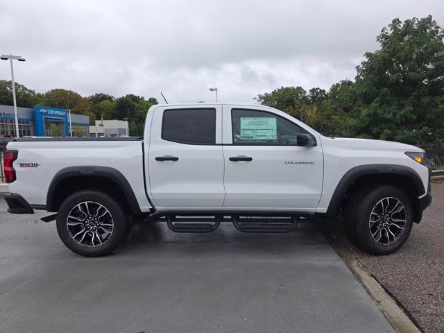 2026 Summit White Chevrolet Colorado Trail Boss 4X4 Truck