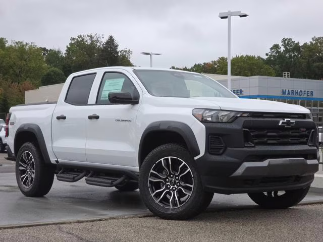 2026 Summit White Chevrolet Colorado Trail Boss 4X4 Truck