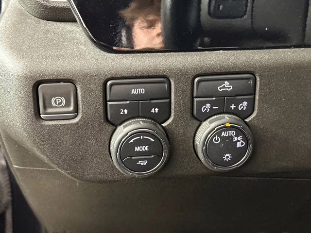 2023 Dark Ash Metallic Chevrolet Silverado 1500 LT 4X4 Truck