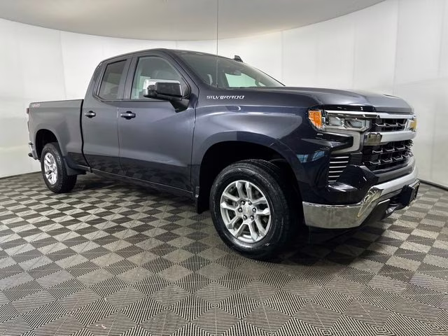 2023 Dark Ash Metallic Chevrolet Silverado 1500 LT 4X4 Truck