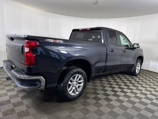 2023 Dark Ash Metallic Chevrolet Silverado 1500 LT 4X4 Truck