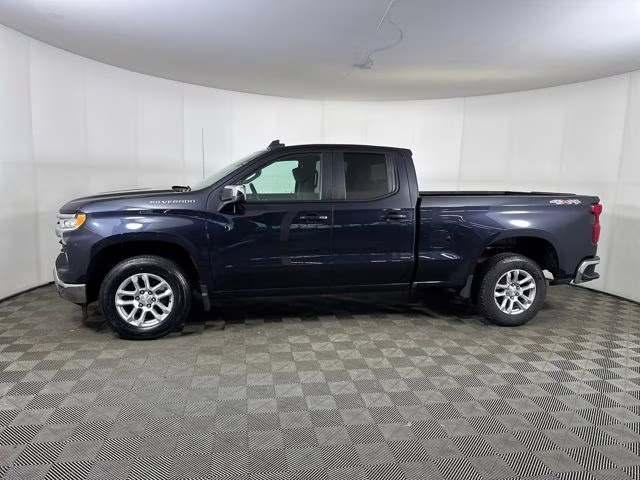 2023 Dark Ash Metallic Chevrolet Silverado 1500 LT 4X4 Truck