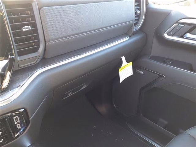2025 Iridescent Pearl Tricoat Chevrolet Silverado 1500 LTZ 4X4 Truck