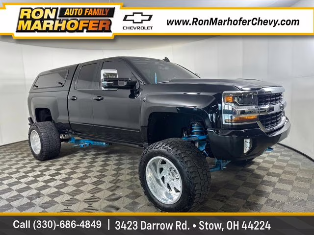 2018 Black Chevrolet Silverado 1500 LT 4X4 Truck