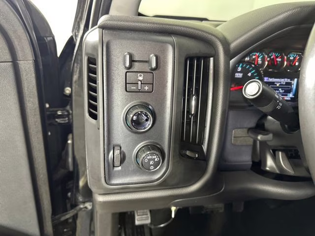 2018 Black Chevrolet Silverado 1500 LT 4X4 Truck