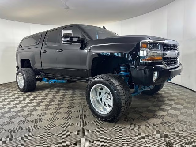 2018 Black Chevrolet Silverado 1500 LT 4X4 Truck