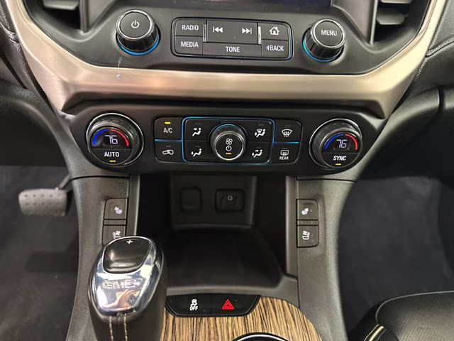 2019 Quicksilver Metallic GMC Acadia Denali AWD SUV