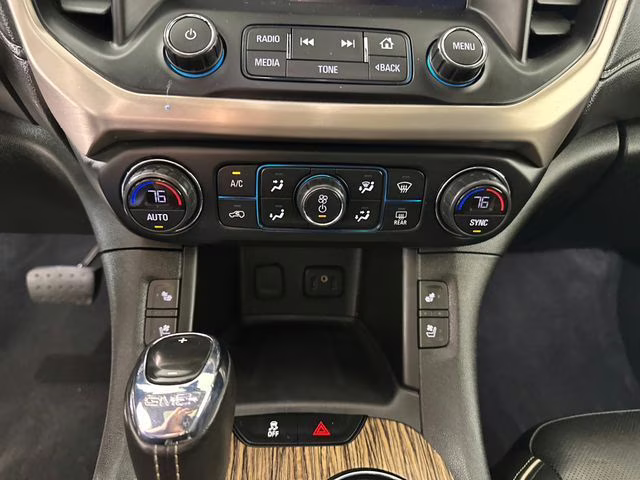 2019 Quicksilver Metallic GMC Acadia Denali AWD SUV