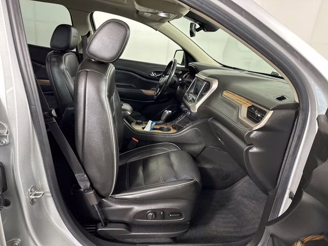 2019 Quicksilver Metallic GMC Acadia Denali AWD SUV