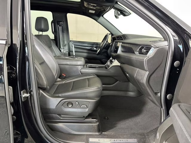 2022 Onyx Black GMC Yukon Denali 4X4 SUV