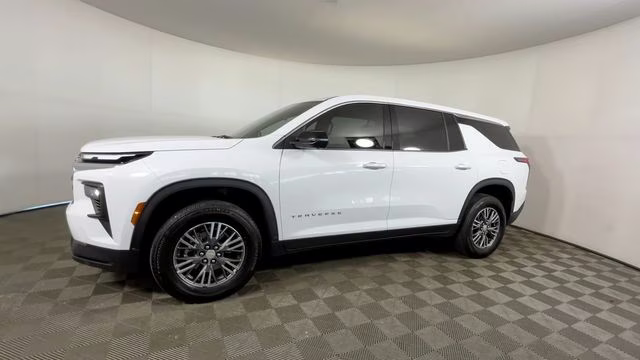 2024 Summit White Chevrolet Traverse LS FWD SUV