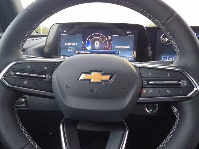 2026 Polar White Tricoat Chevrolet Traverse LT FWD SUV