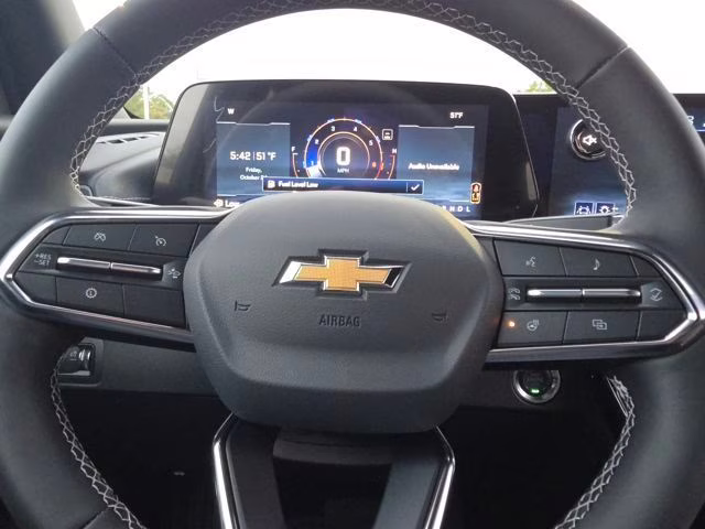2026 Polar White Tricoat Chevrolet Traverse LT FWD SUV