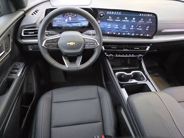 2026 Polar White Tricoat Chevrolet Traverse LT FWD SUV