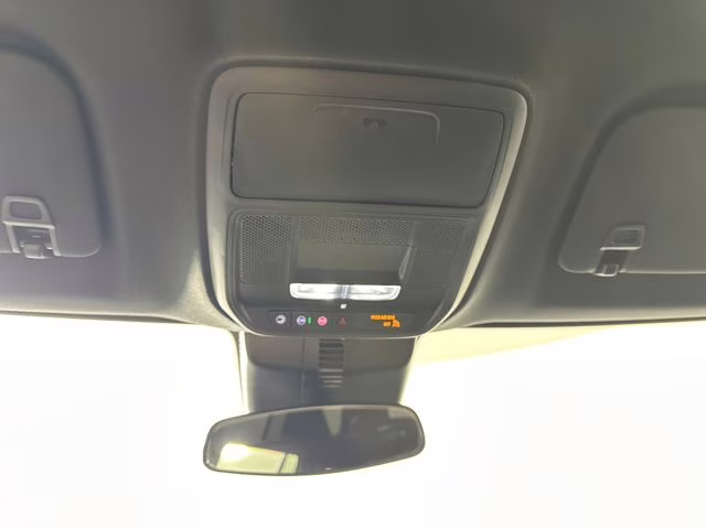 2024 Mosaic Black Metallic Chevrolet Traverse LT FWD SUV
