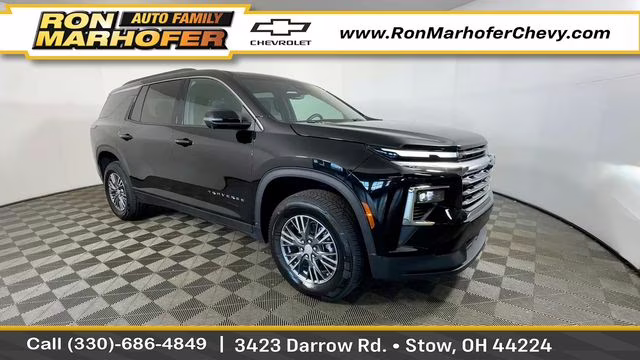 2026 Mosaic Black Metallic Chevrolet Traverse LT FWD SUV