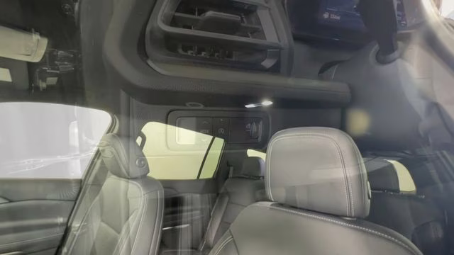 2026 Mosaic Black Metallic Chevrolet Traverse LT FWD SUV