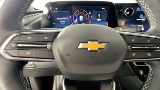 2026 Mosaic Black Metallic Chevrolet Traverse LT FWD SUV