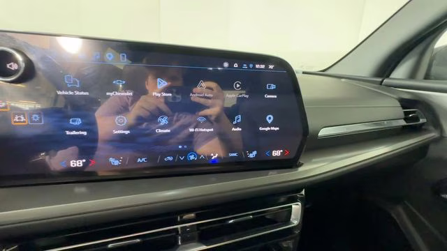 2026 Mosaic Black Metallic Chevrolet Traverse LT FWD SUV