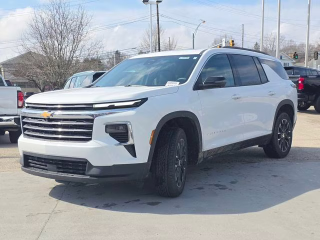 2026 Summit White Chevrolet Traverse LT FWD SUV