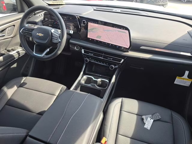 2026 Summit White Chevrolet Traverse LT FWD SUV