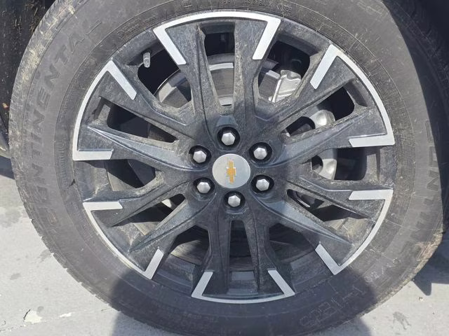 2026 Summit White Chevrolet Traverse LT FWD SUV