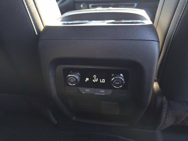 2026 Mosaic Black Metallic Chevrolet Traverse LT FWD SUV