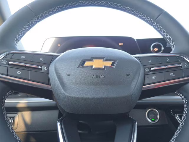 2026 Mosaic Black Metallic Chevrolet Traverse LT FWD SUV