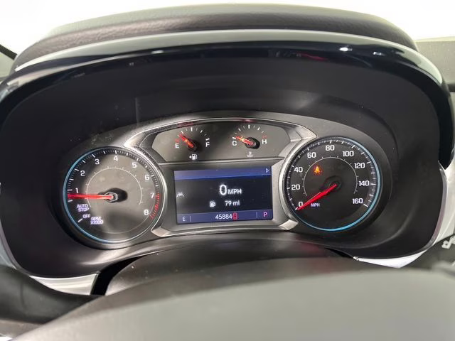 2022 Mosaic Black Metallic Chevrolet Traverse LT FWD SUV