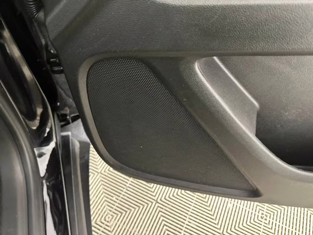 2022 Mosaic Black Metallic Chevrolet Traverse LT FWD SUV