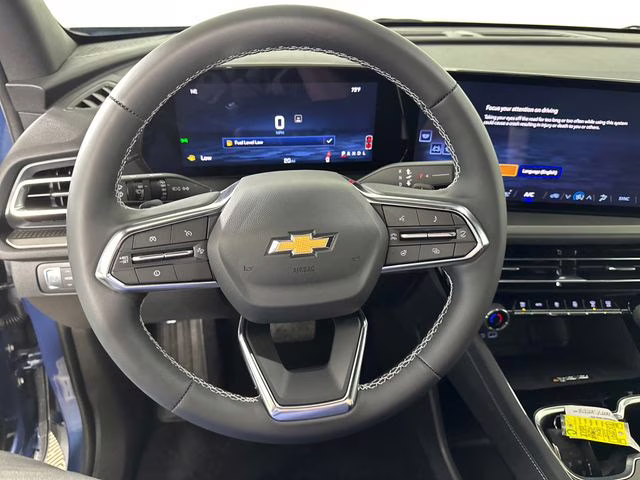 2025 Lakeshore Blue Metallic Chevrolet Traverse LT FWD SUV