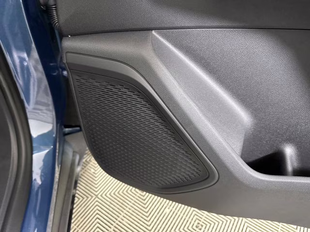 2025 Lakeshore Blue Metallic Chevrolet Traverse LT FWD SUV