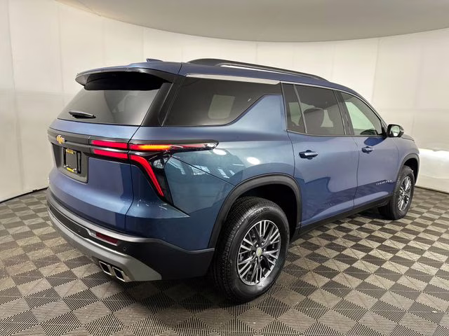 2025 Lakeshore Blue Metallic Chevrolet Traverse LT FWD SUV
