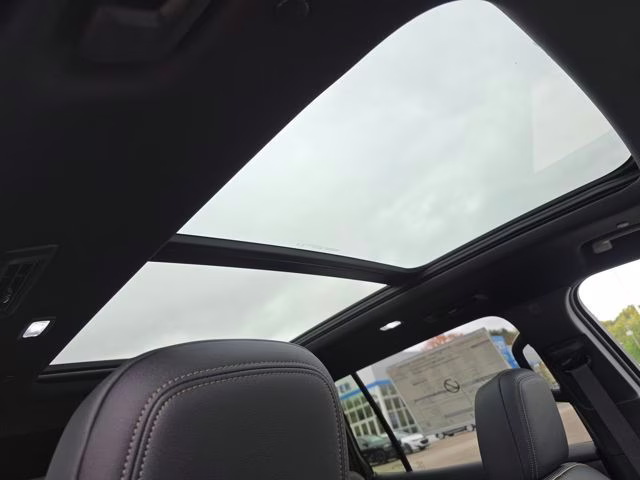 2026 Mosaic Black Metallic Chevrolet Traverse High Country FWD SUV