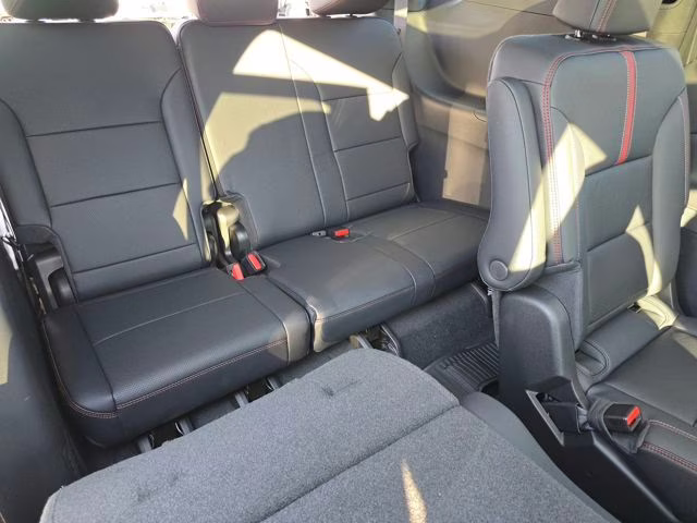 2026 Mosaic Black Metallic Chevrolet Traverse RS FWD SUV