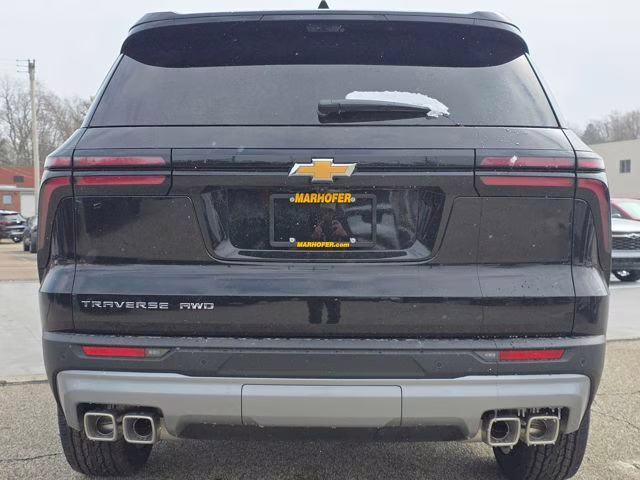 2026 Mosaic Black Metallic Chevrolet Traverse LT AWD SUV