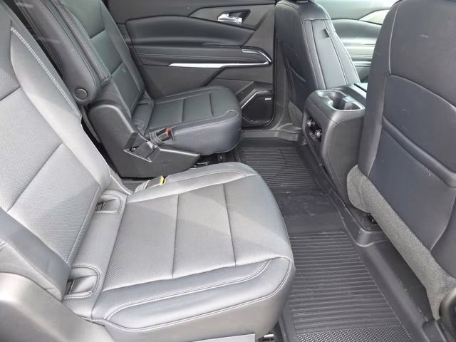 2026 Mosaic Black Metallic Chevrolet Traverse LT AWD SUV