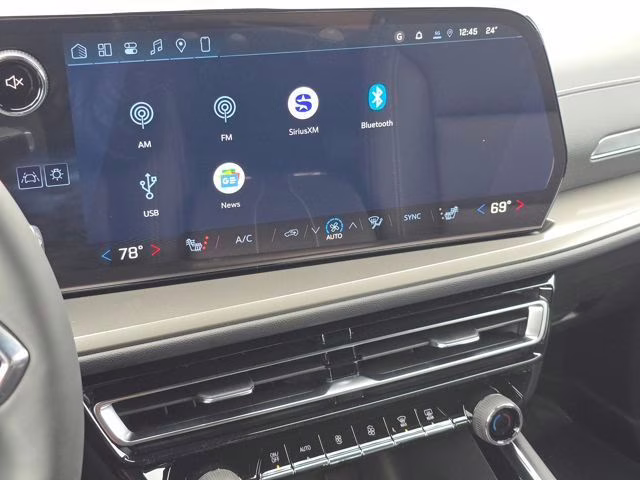 2026 Mosaic Black Metallic Chevrolet Traverse LT AWD SUV