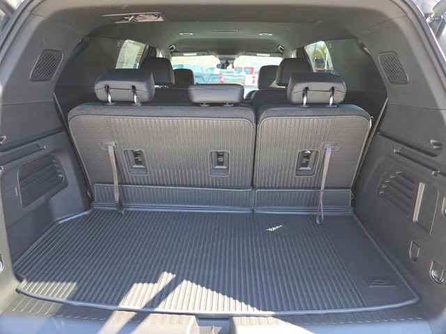 2026 Sterling Gray Metallic Chevrolet Traverse LT AWD SUV