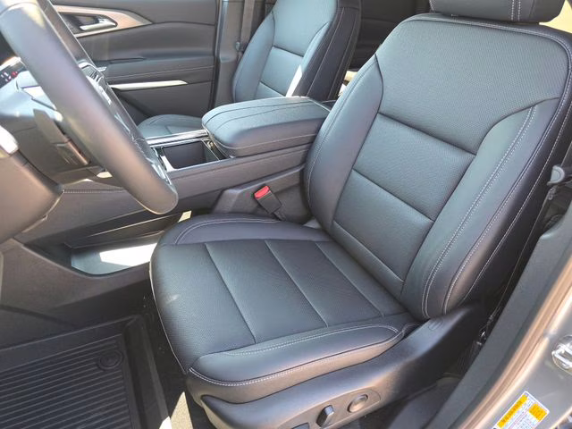 2026 Sterling Gray Metallic Chevrolet Traverse LT AWD SUV