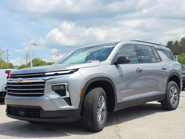 2026 Sterling Gray Metallic Chevrolet Traverse LT AWD SUV