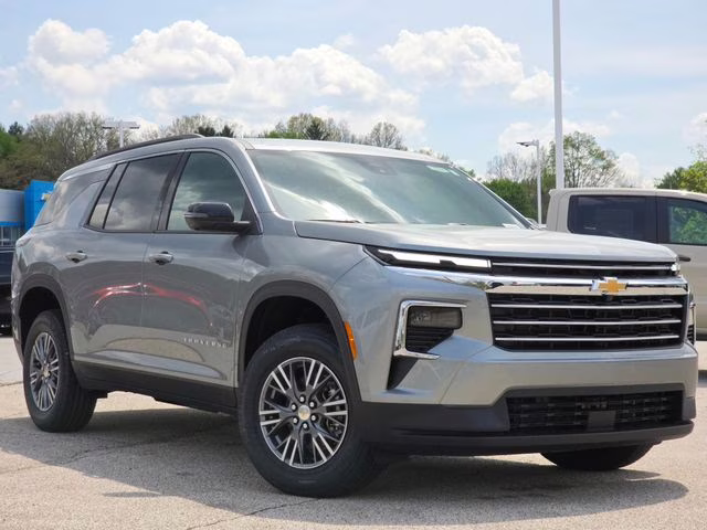 2026 Sterling Gray Metallic Chevrolet Traverse LT AWD SUV
