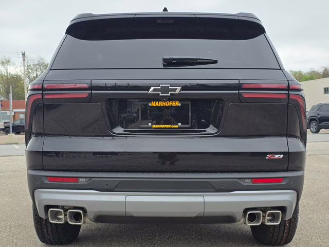 2026 Mosaic Black Metallic Chevrolet Traverse Z71 AWD SUV