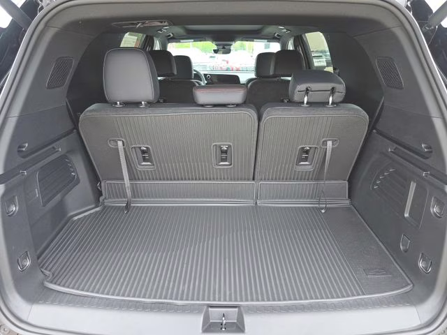 2026 Mosaic Black Metallic Chevrolet Traverse Z71 AWD SUV