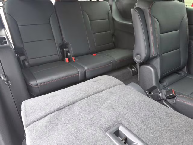 2026 Mosaic Black Metallic Chevrolet Traverse Z71 AWD SUV