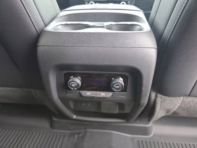 2026 Mosaic Black Metallic Chevrolet Traverse Z71 AWD SUV