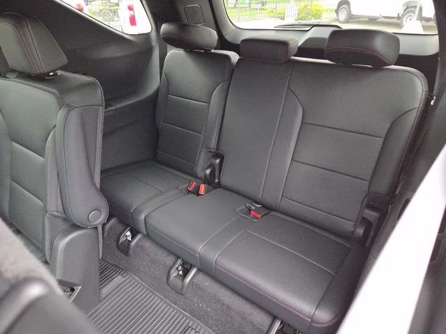 2026 Mosaic Black Metallic Chevrolet Traverse Z71 AWD SUV